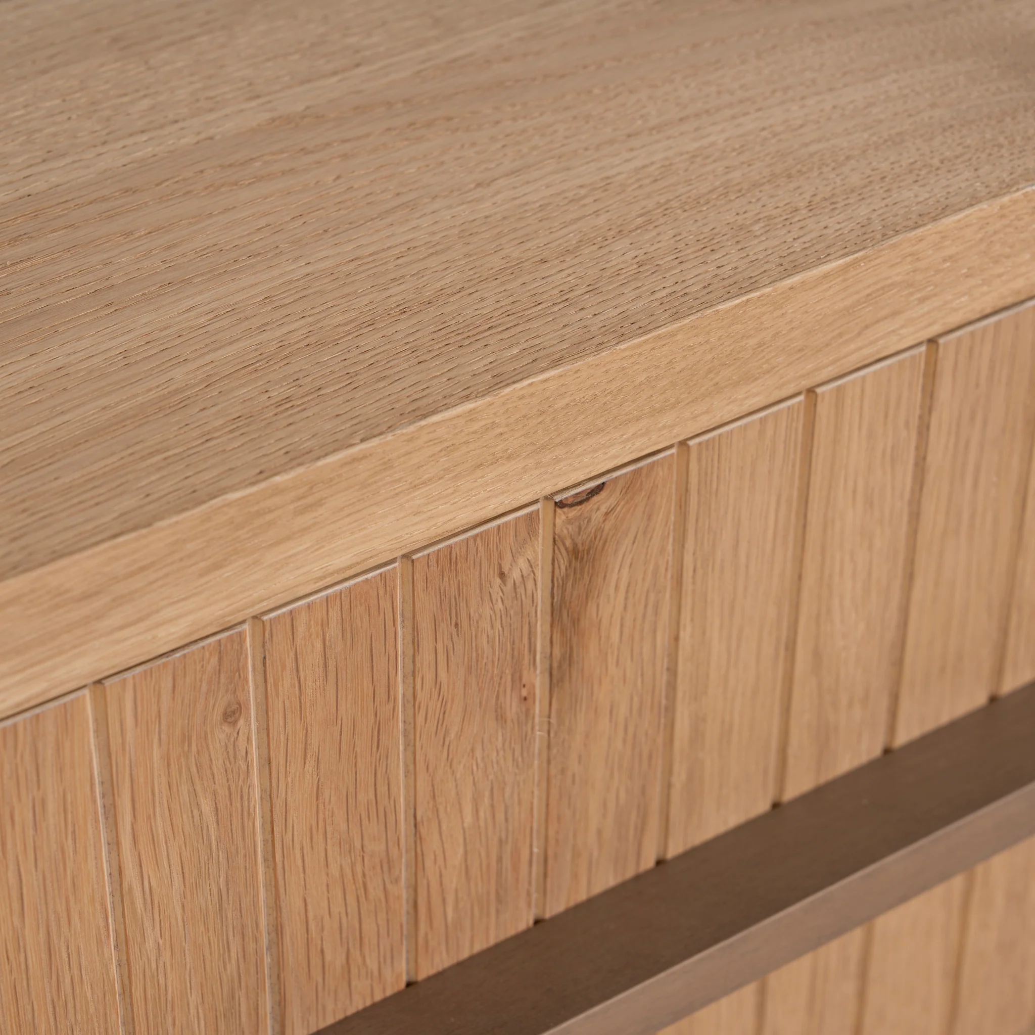 Cambrio Chest of 3 Drawers - Knotty Oak - Image 10