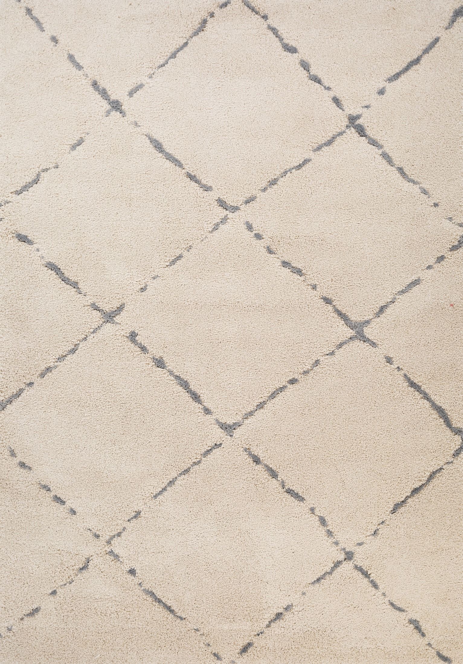 Hiero Diamond Patterned Rug - Ivory and Grey 200 cm x 290 cm